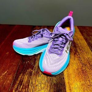 Women’s Hoka Bondi 8 size 7.5. Worn a few times.